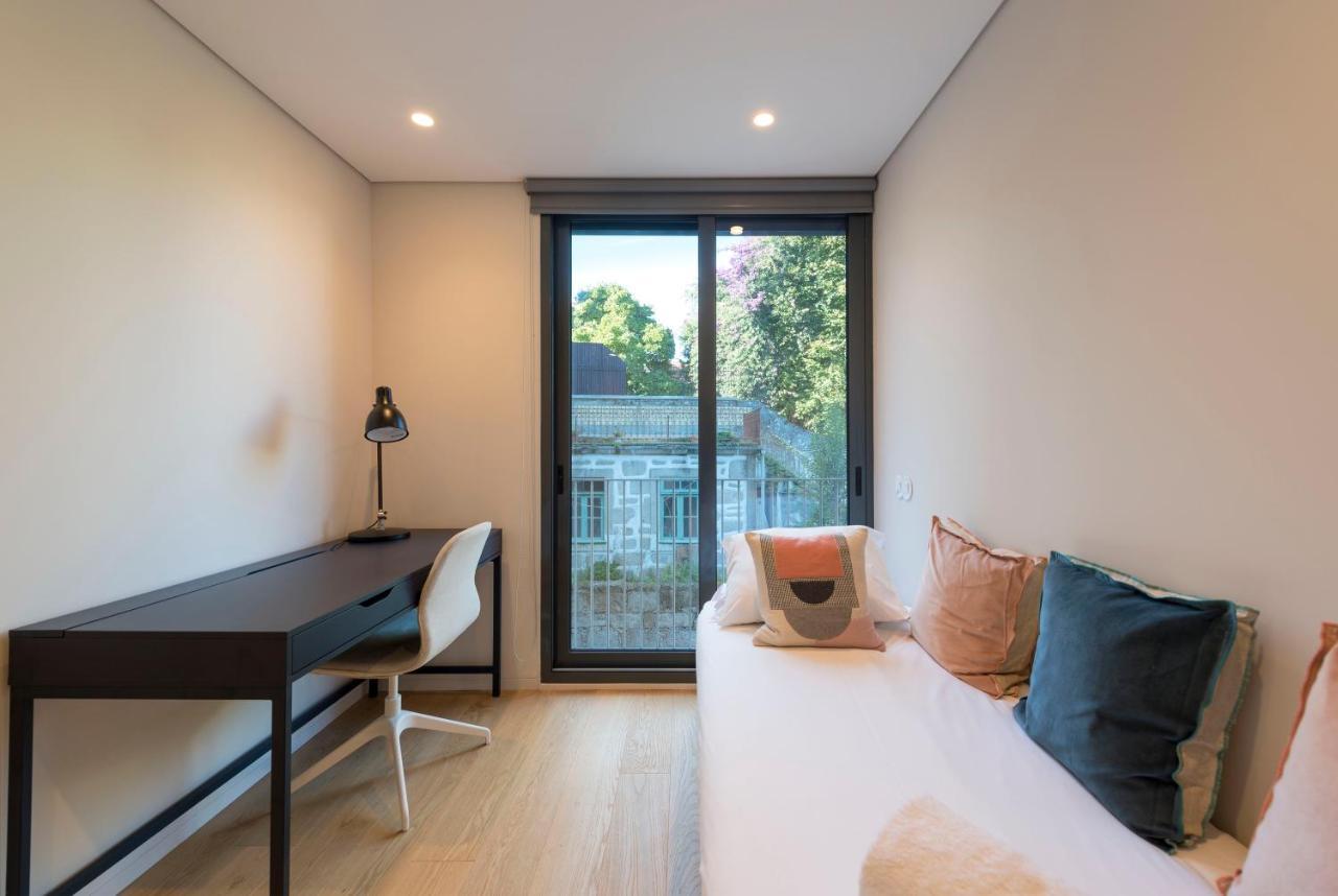 Lovelystay - Primrose 2Br Flat With Free Parking, Ac And Balcony Porto Dış mekan fotoğraf