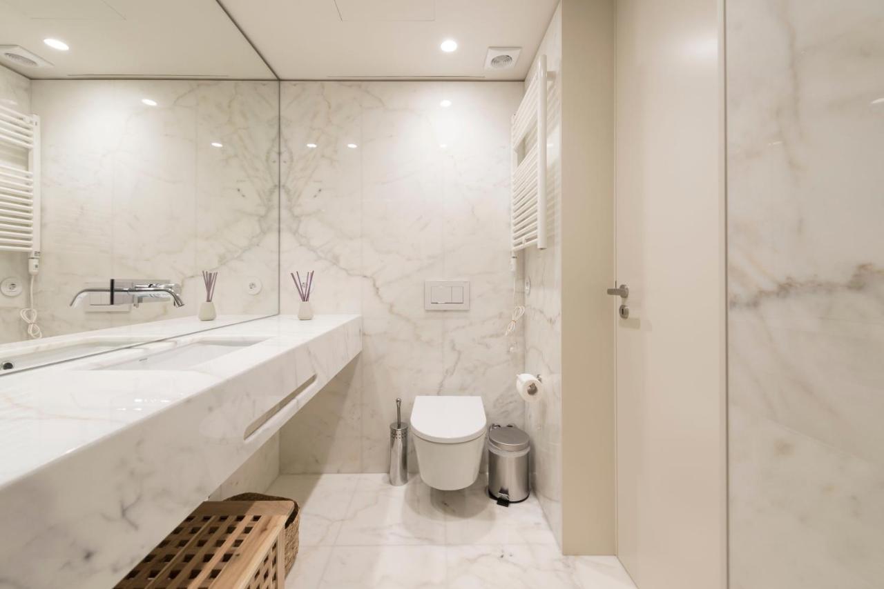 Lovelystay - Primrose 2Br Flat With Free Parking, Ac And Balcony Porto Dış mekan fotoğraf